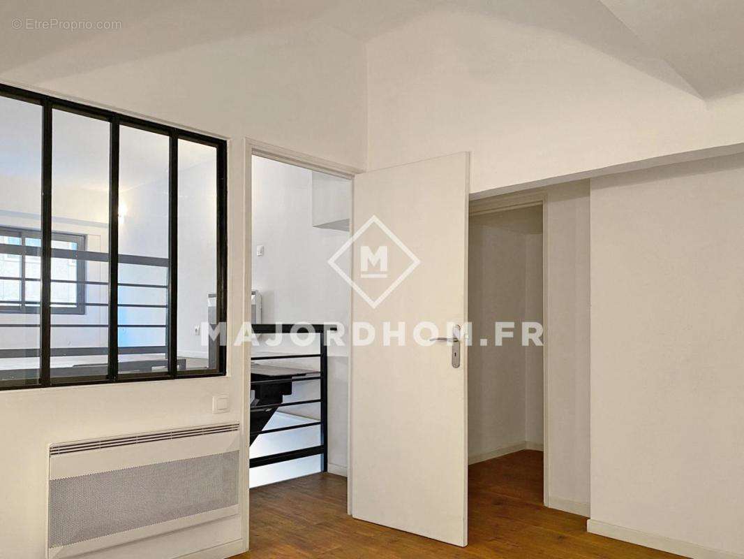 Appartement à MARSEILLE-2E