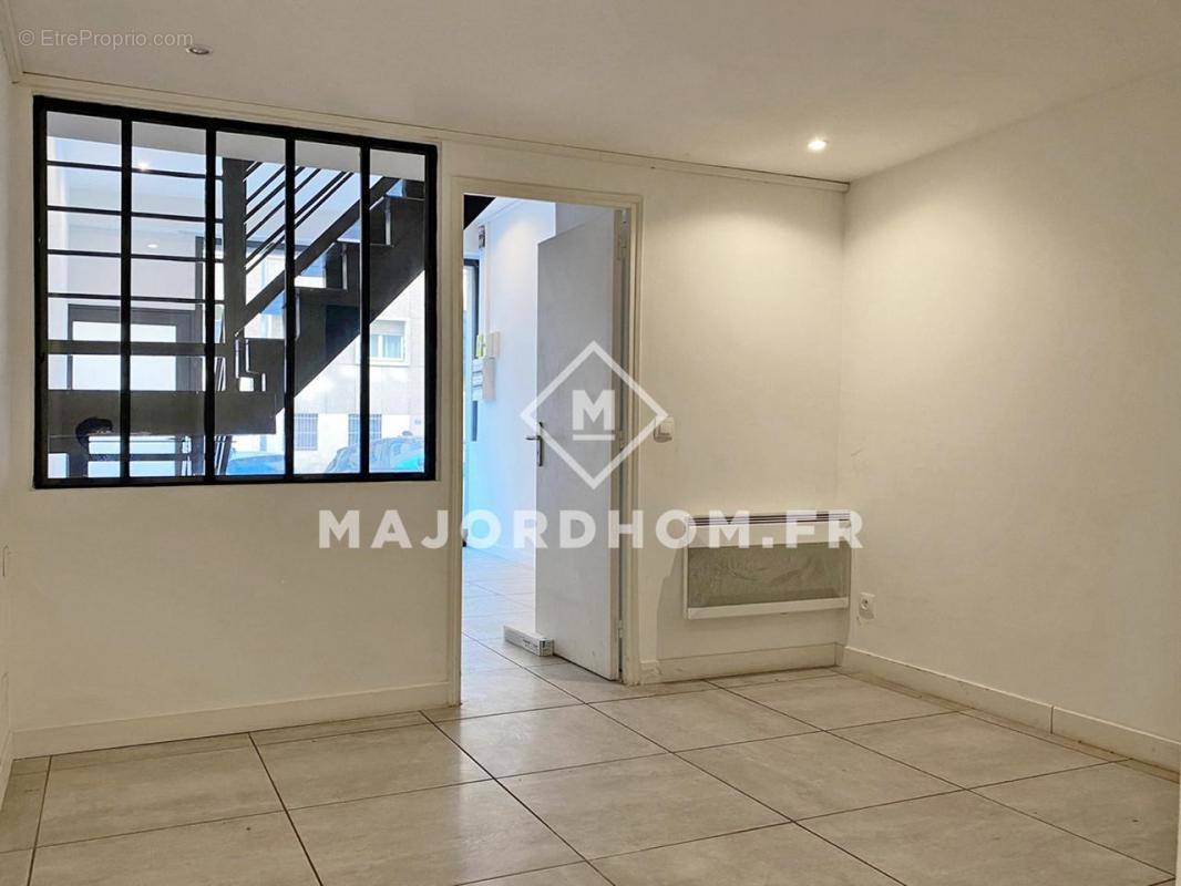 Appartement à MARSEILLE-2E