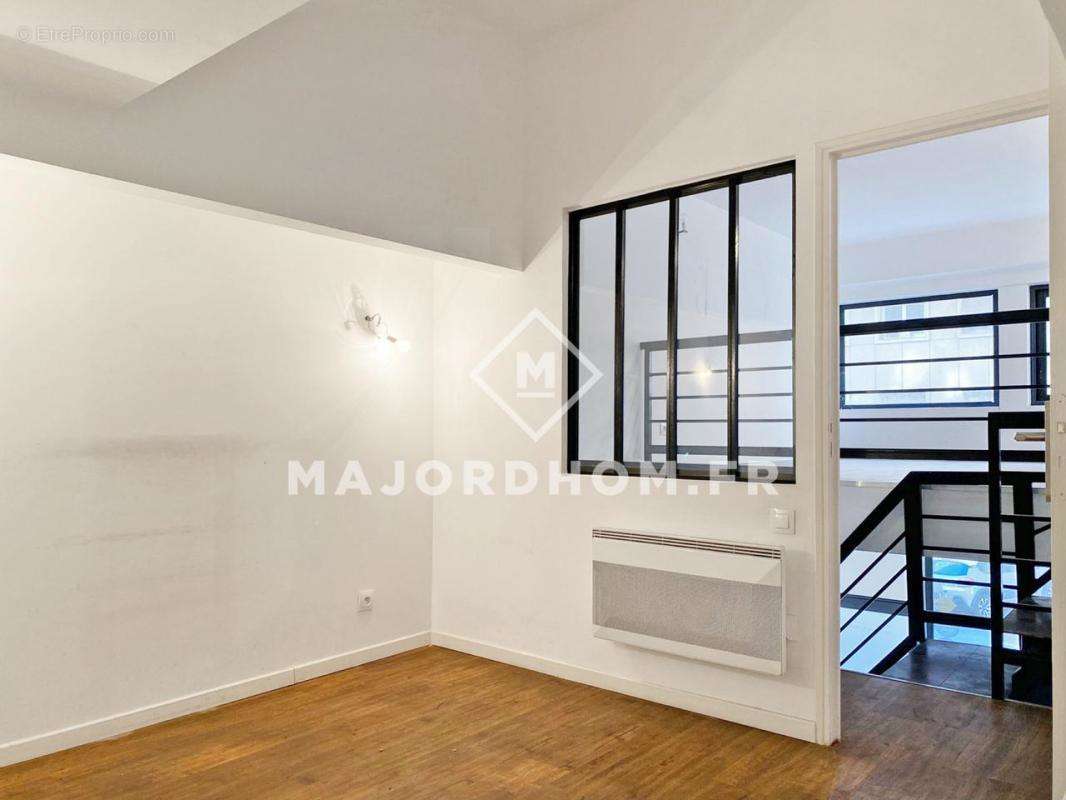 Appartement à MARSEILLE-2E