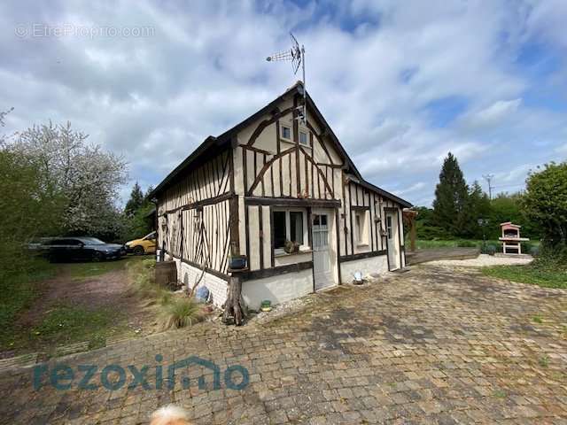 Maison à BEUVRON-EN-AUGE