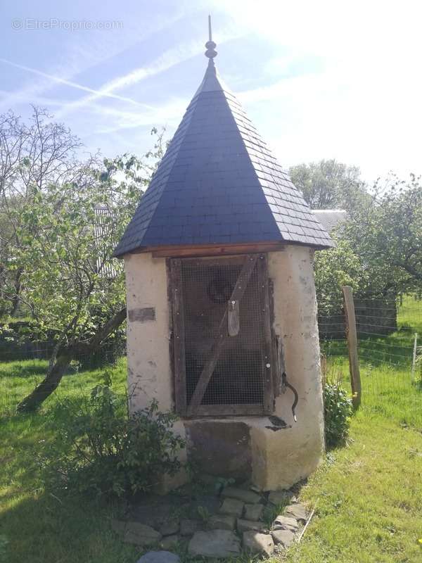 Maison à BAZOUGERS