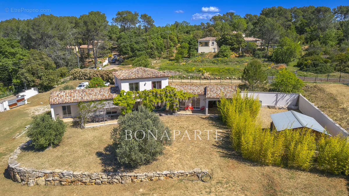 Maison à LORGUES