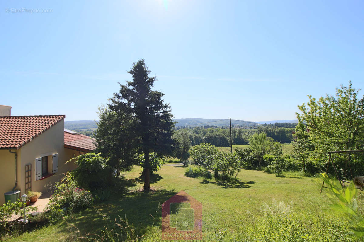 Maison à PRAYSSAC