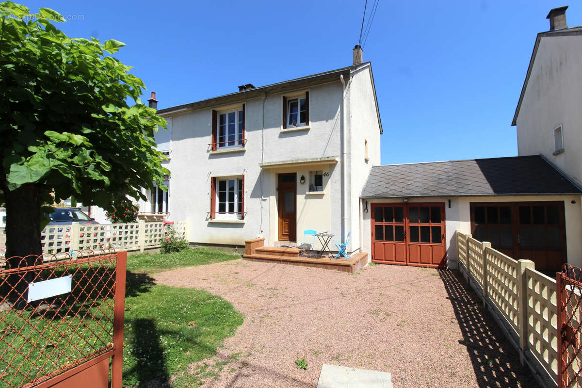 Maison à COULANGES-LES-NEVERS