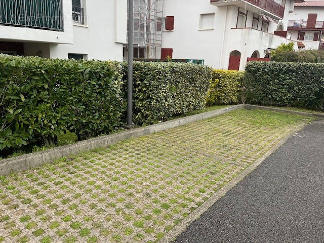 Parking à HENDAYE