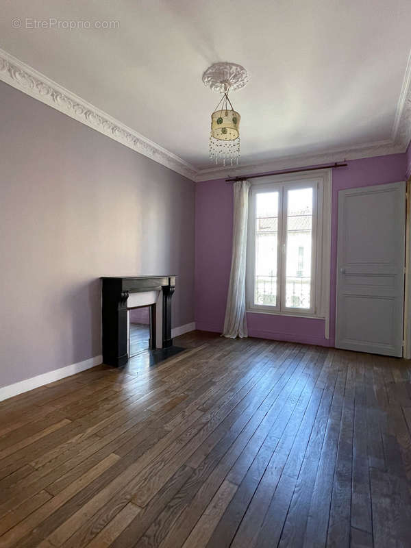 Appartement à ASNIERES-SUR-SEINE