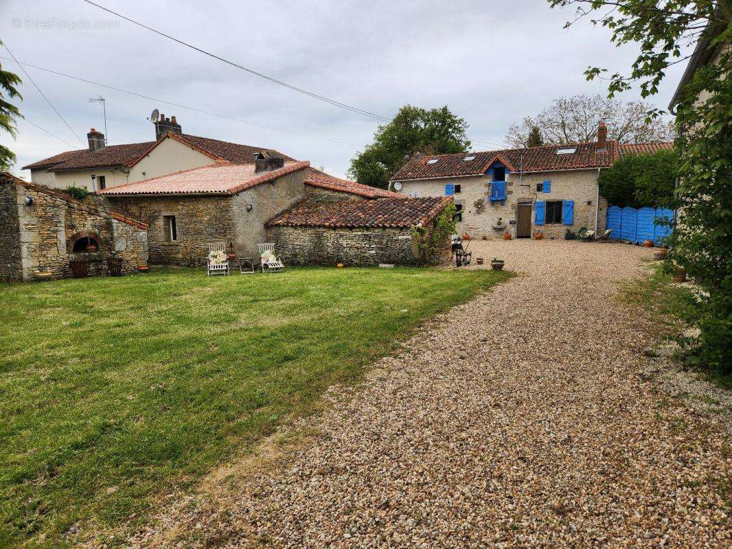 Maison à PAYROUX