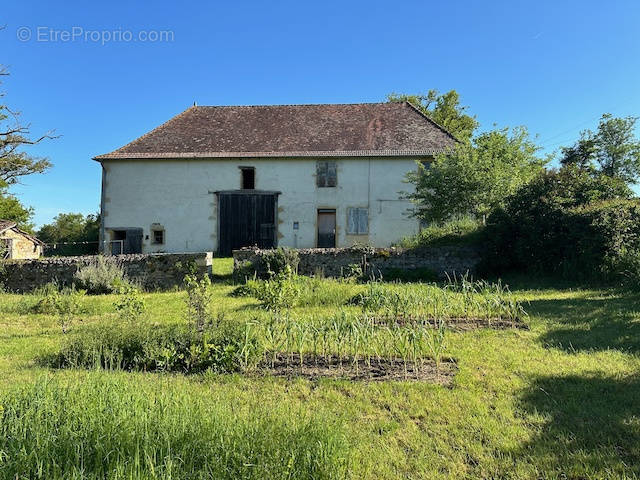 Maison à LIGNY-EN-BRIONNAIS