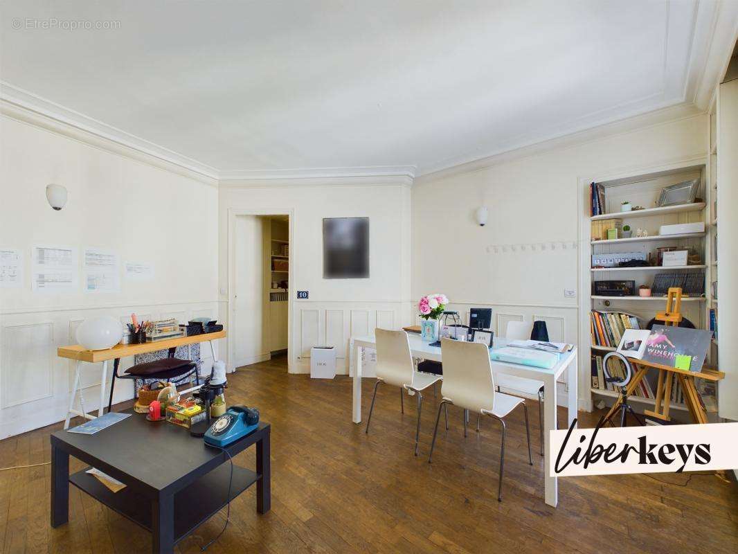 Appartement à PARIS-18E