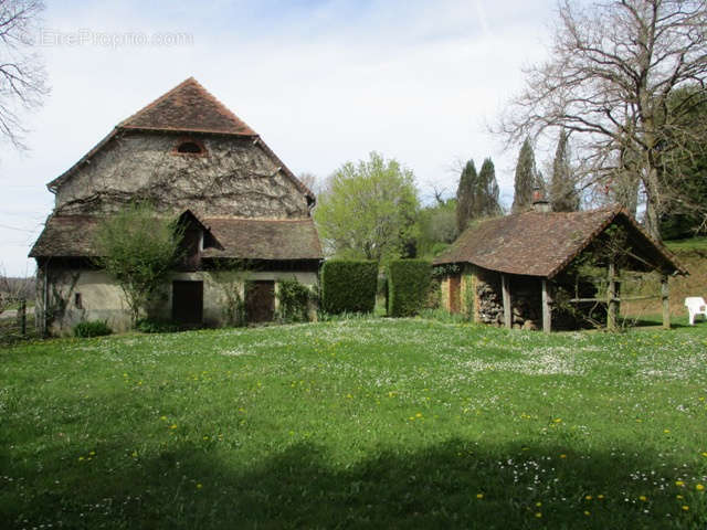 Maison à COUSSAC-BONNEVAL