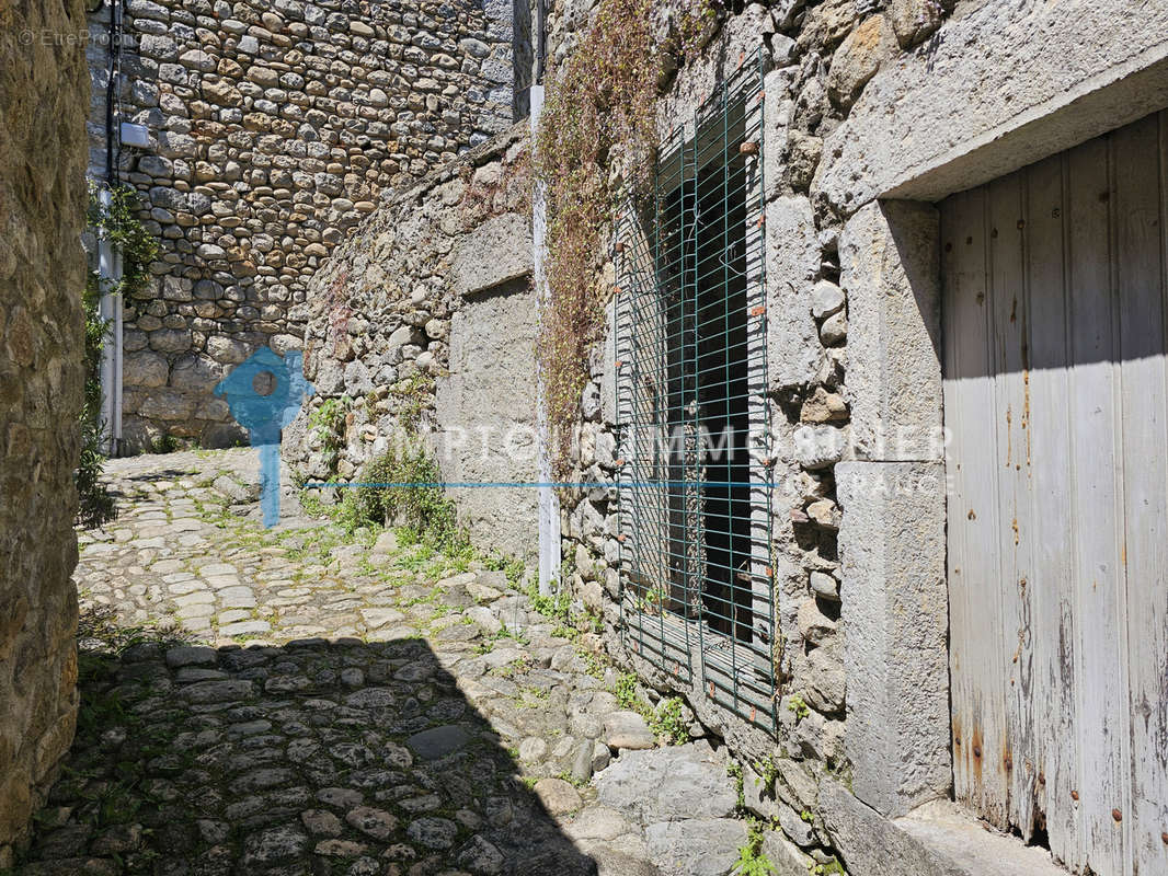 Maison à LABEAUME