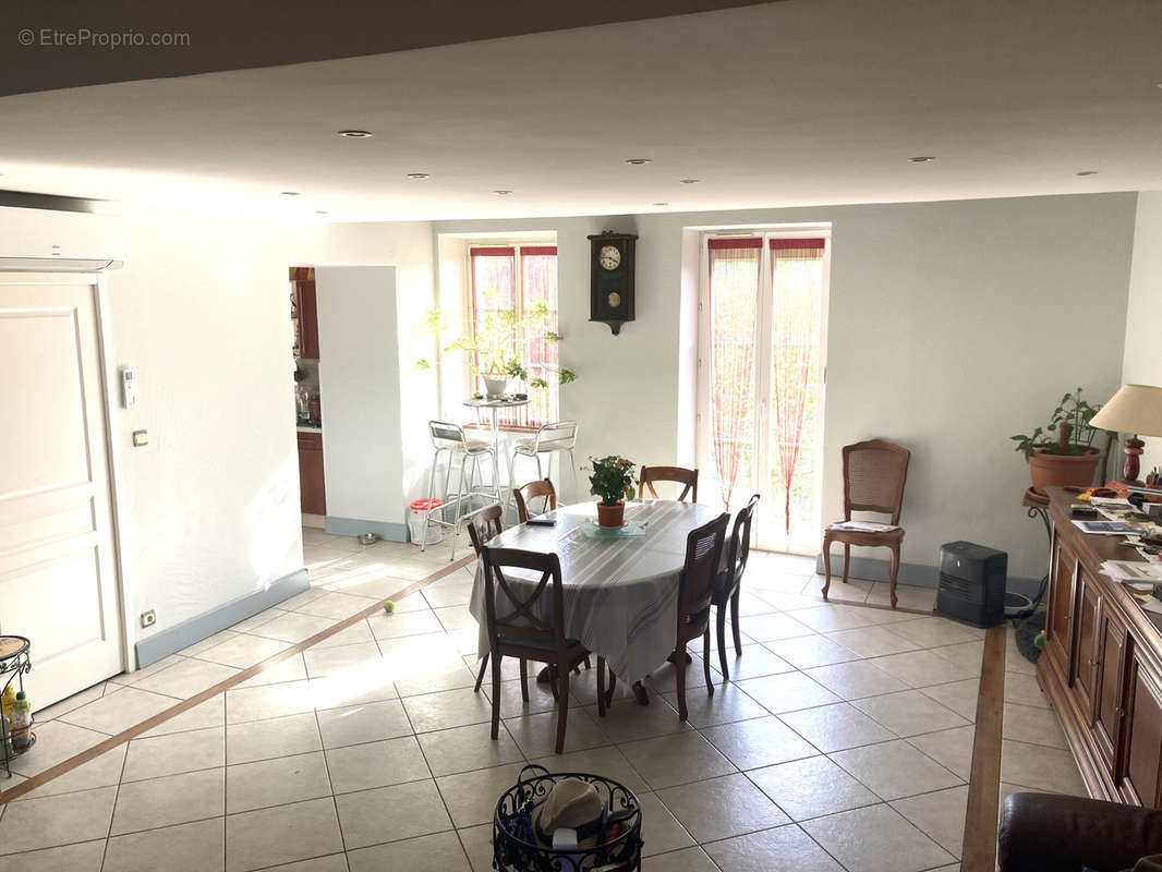 Appartement à SAULT-BRENAZ