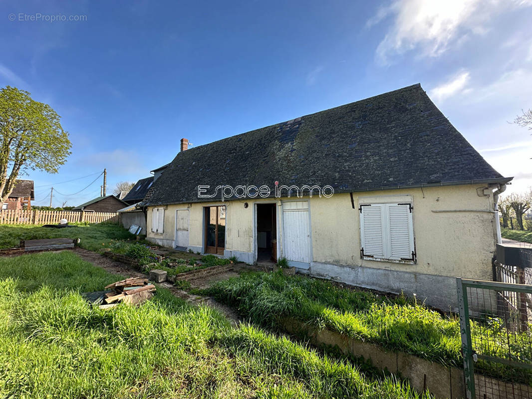 Maison à YERVILLE