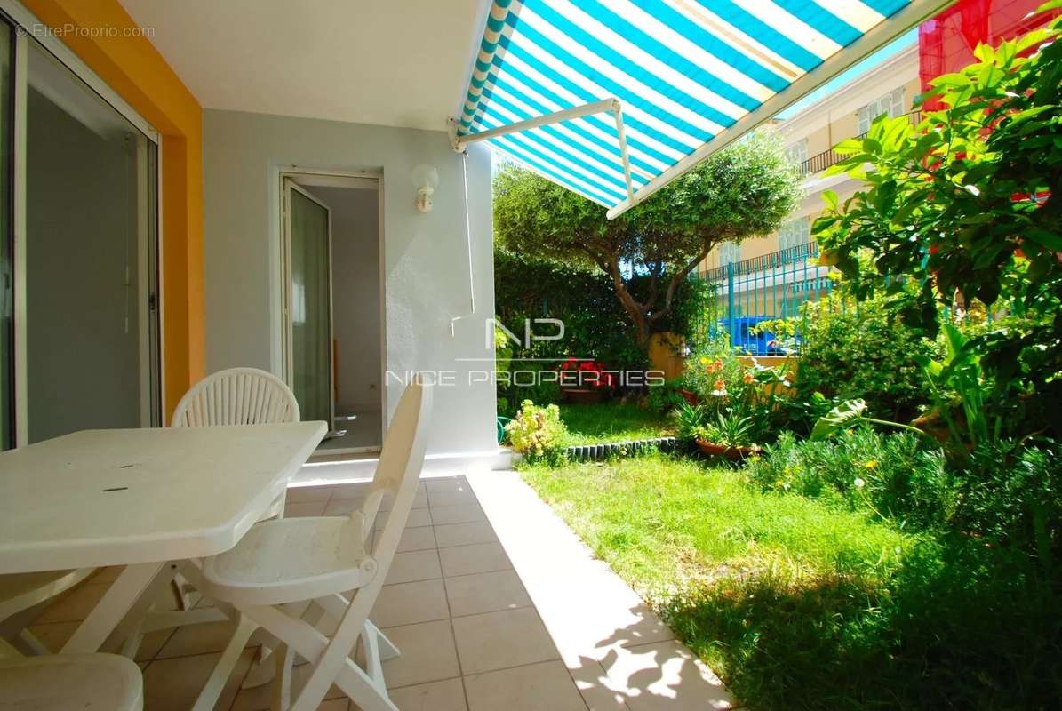 Appartement à ROQUEBRUNE-CAP-MARTIN