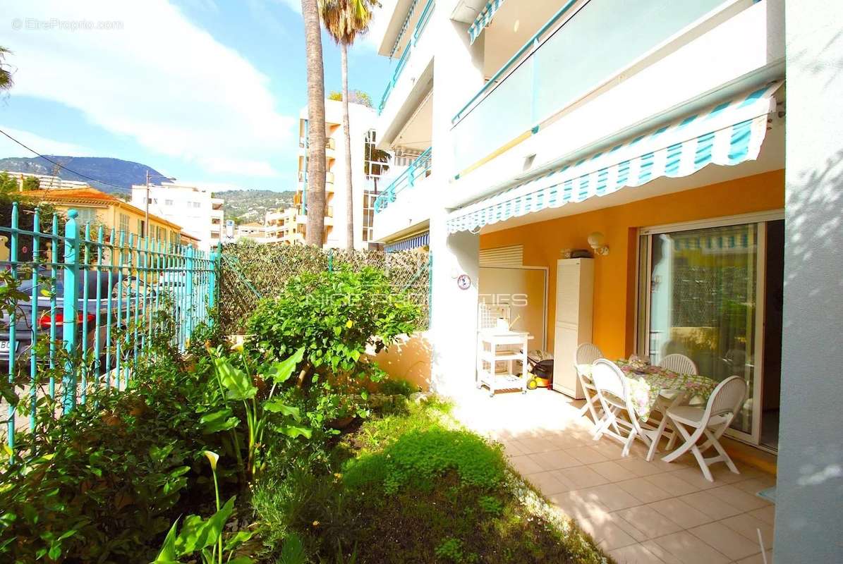 Appartement à ROQUEBRUNE-CAP-MARTIN