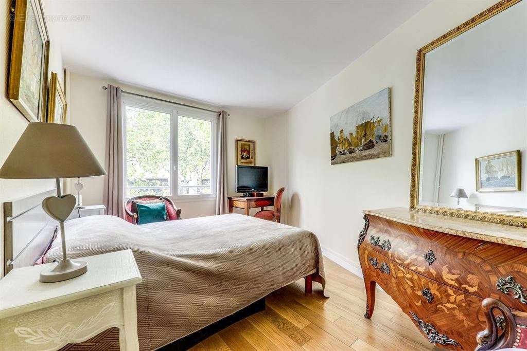 Appartement à PARIS-12E