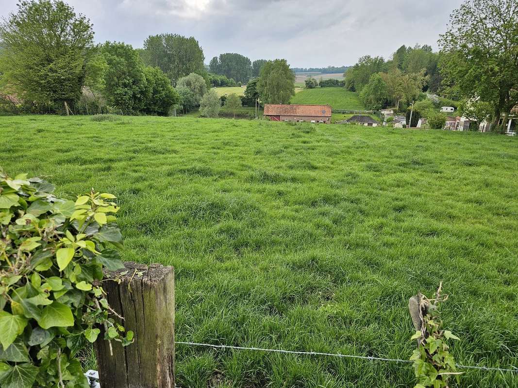 Terrain à BAILLEUL-LES-PERNES