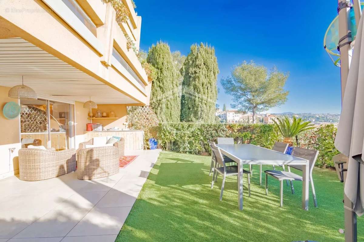 Appartement à CAGNES-SUR-MER