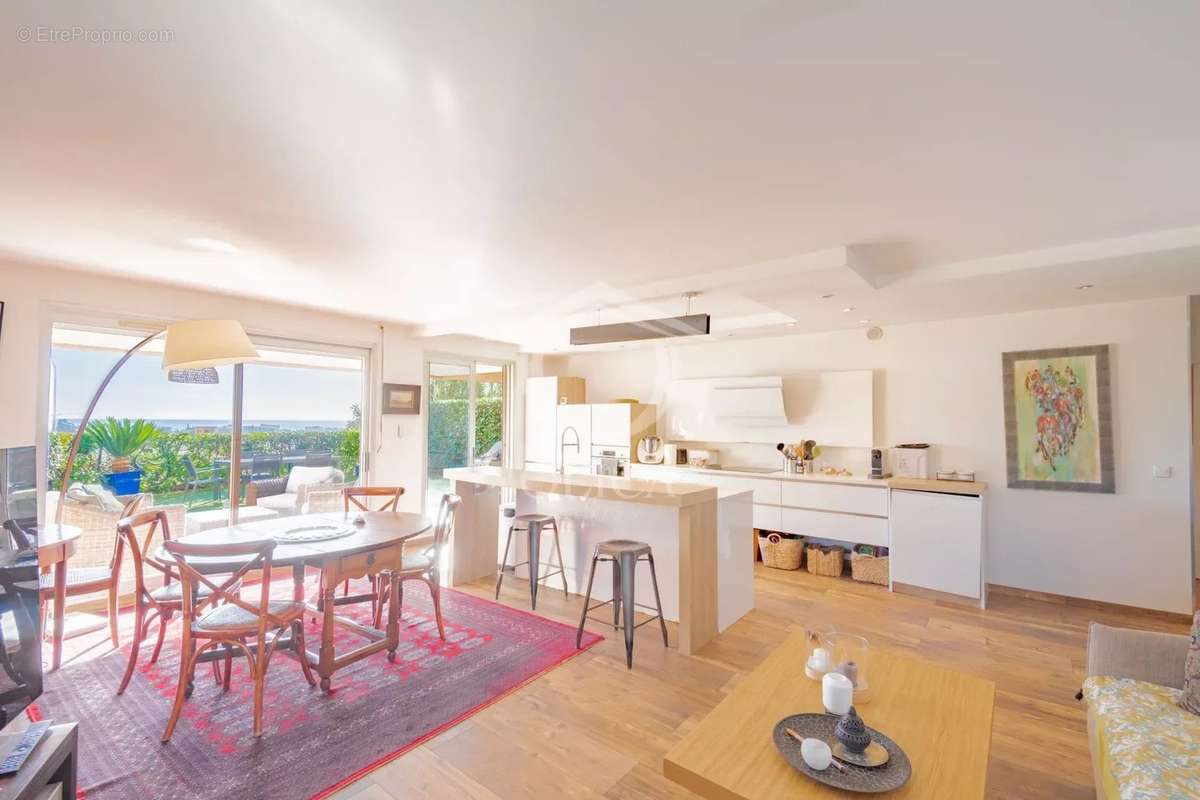 Appartement à CAGNES-SUR-MER