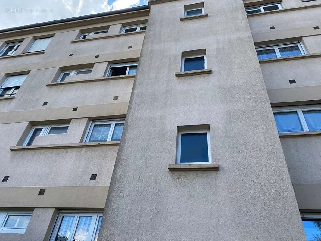 Appartement à FOUGERES