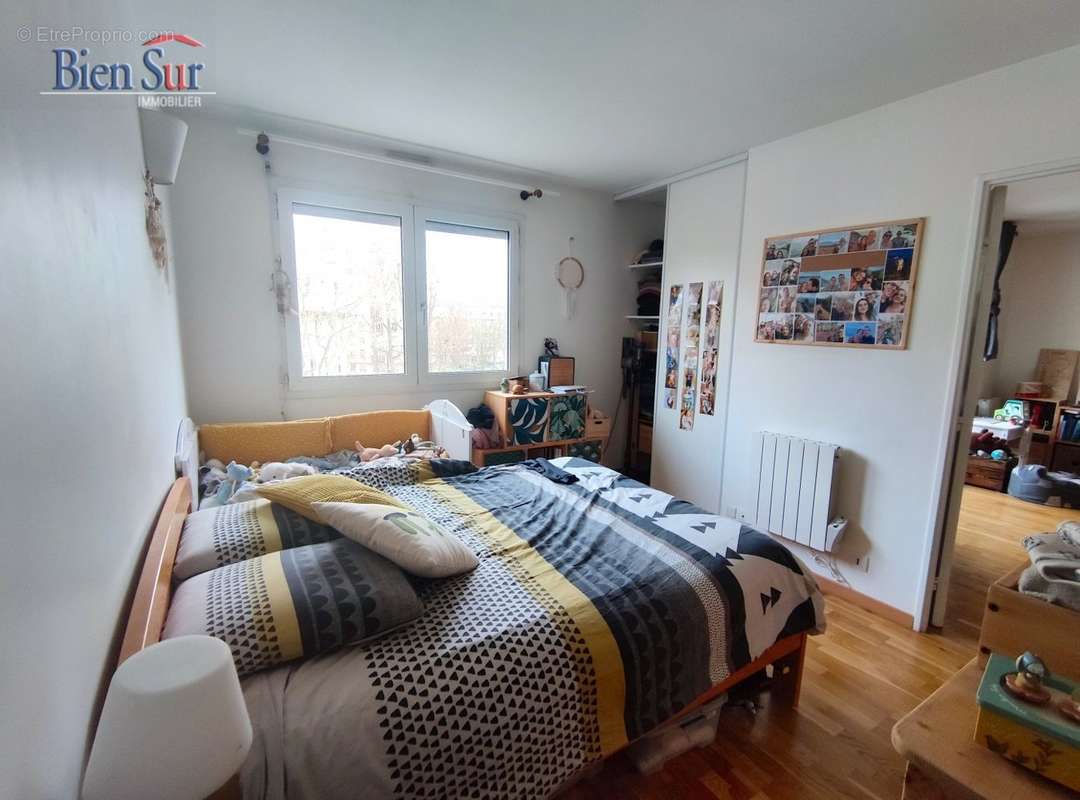 Appartement à PARIS-20E