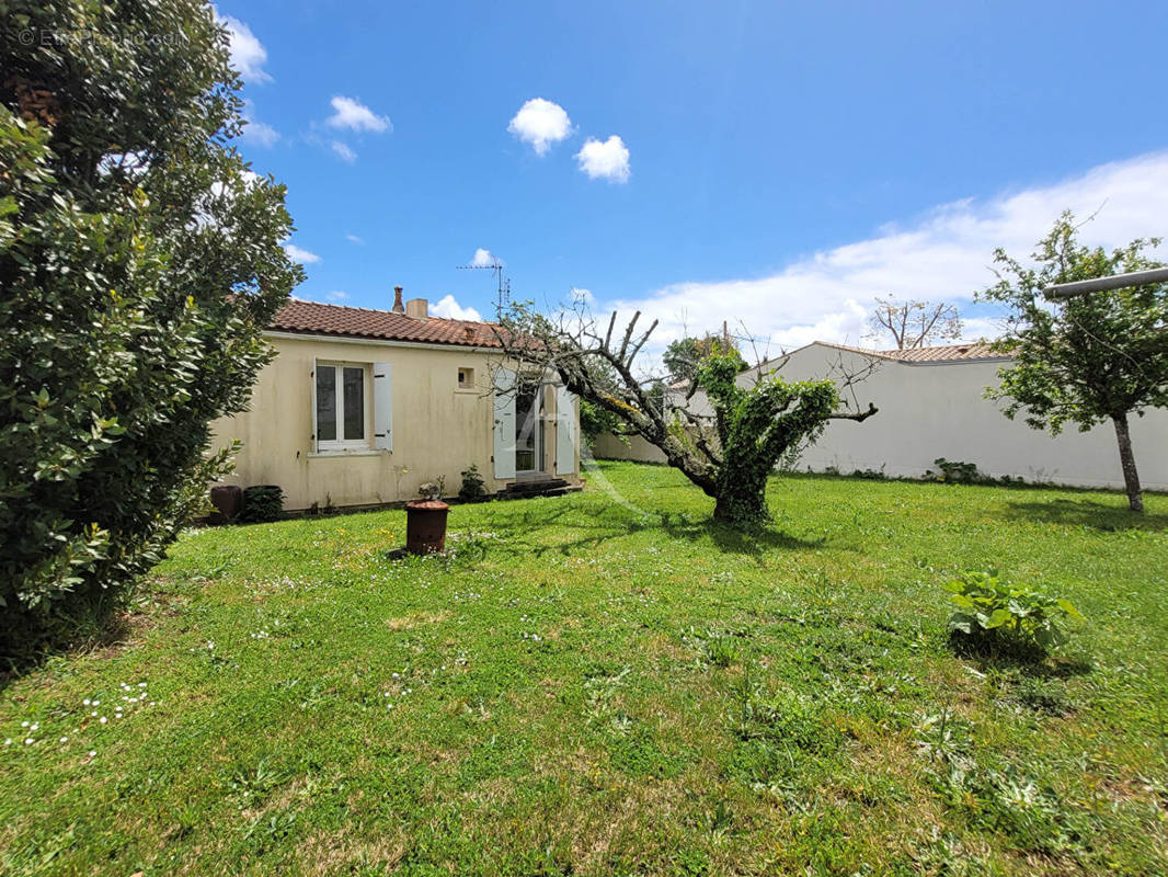 Maison à DOMPIERRE-SUR-MER