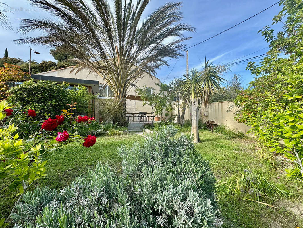 Maison à SAUSSET-LES-PINS