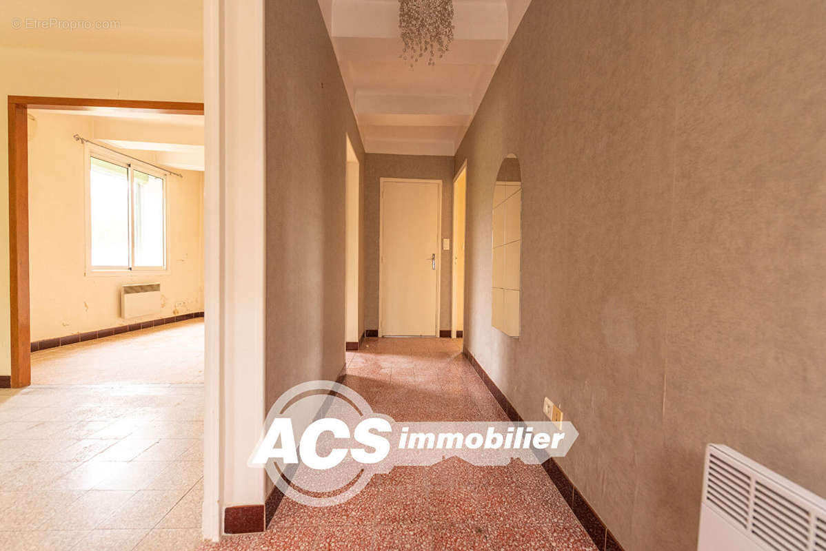 Appartement à CHATEAUNEUF-LES-MARTIGUES