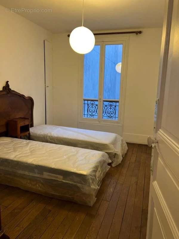 Appartement à PARIS-14E