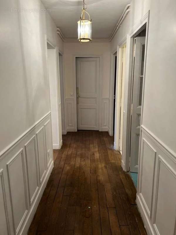 Appartement à PARIS-14E