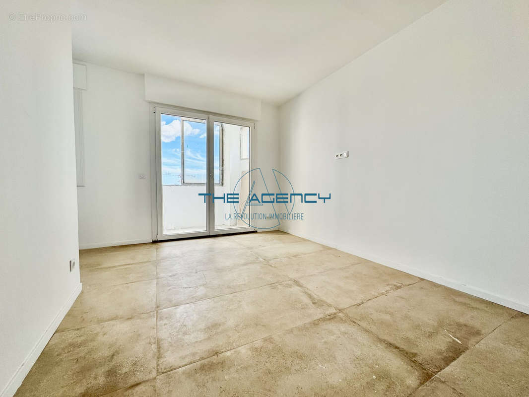 Appartement à MARSEILLE-2E