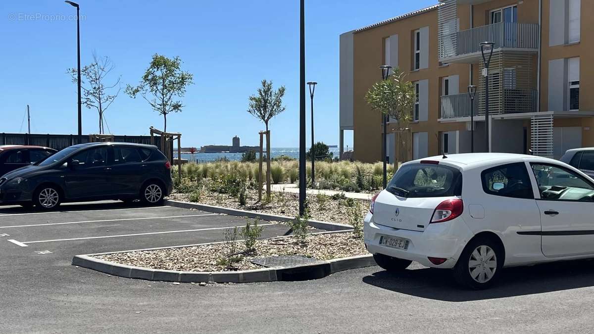 Appartement à PORT-DE-BOUC