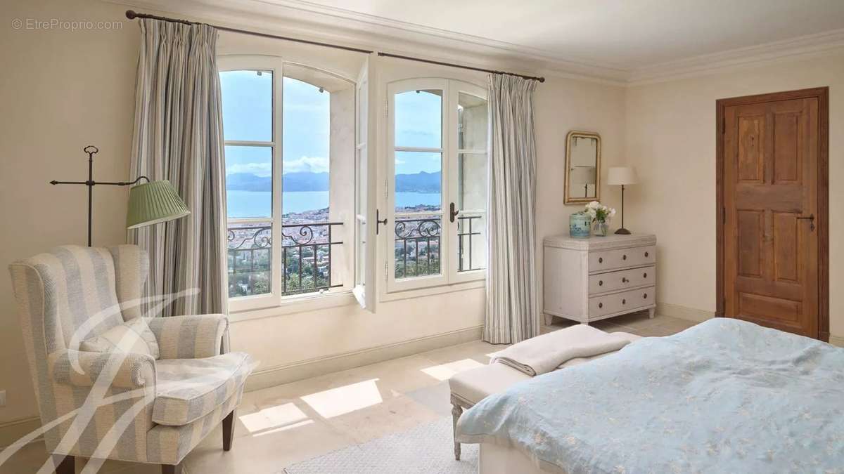 Maison à CANNES