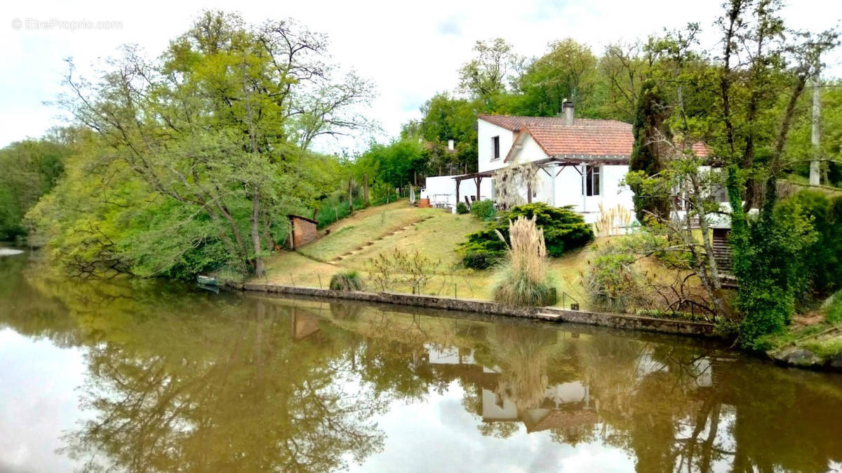 OVERVIEW - Maison à AVAILLES-LIMOUZINE