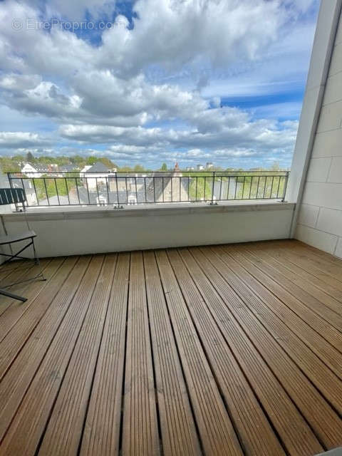 Appartement à SAINT-CYR-SUR-LOIRE