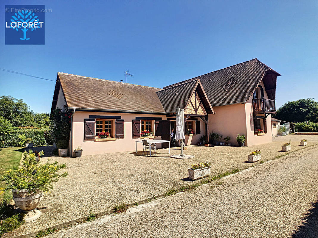 Maison à BERNAY