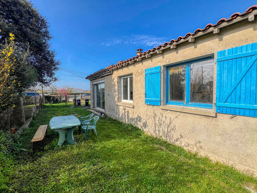 Maison à MESCHERS-SUR-GIRONDE