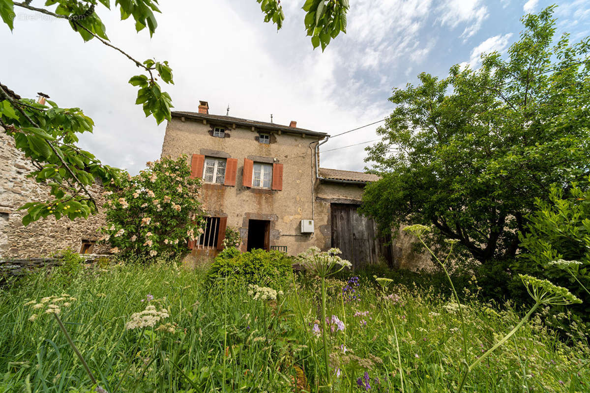 Maison à SAINT-FLOUR