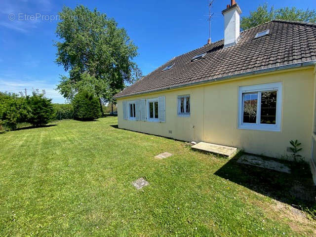 Maison à CHITENAY