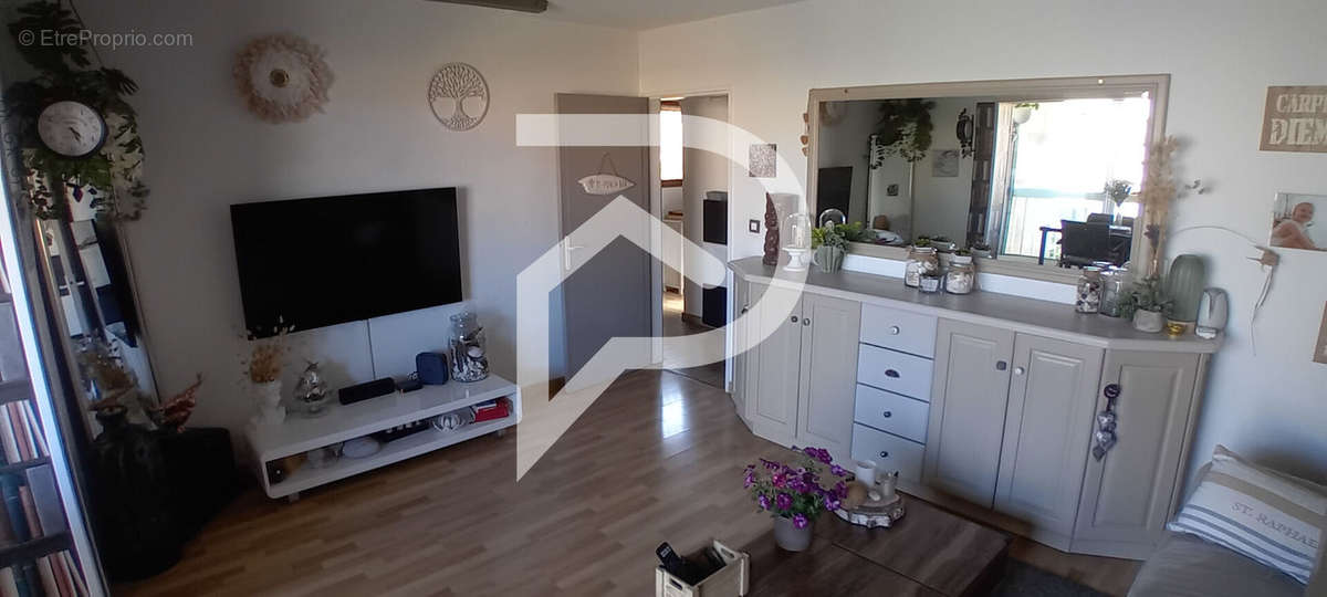 Appartement à FREJUS