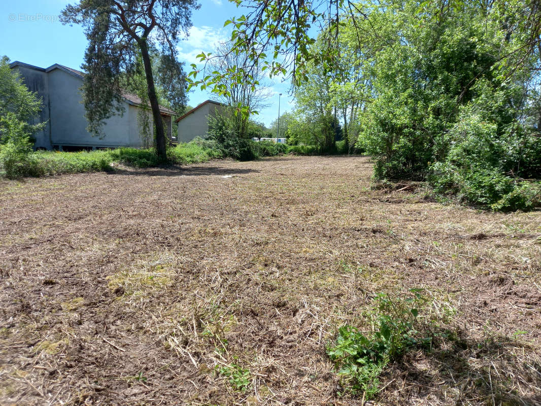 Terrain à ARNAY-LE-DUC