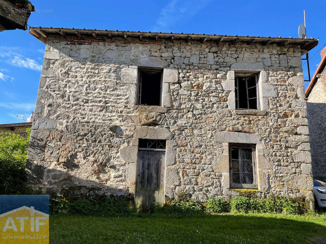 Maison à CHABRELOCHE