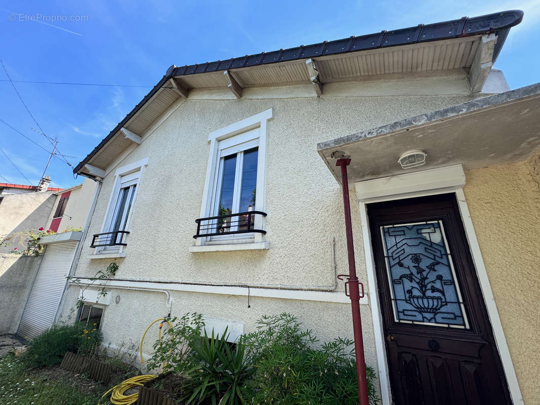 Maison à SAVIGNY-SUR-ORGE