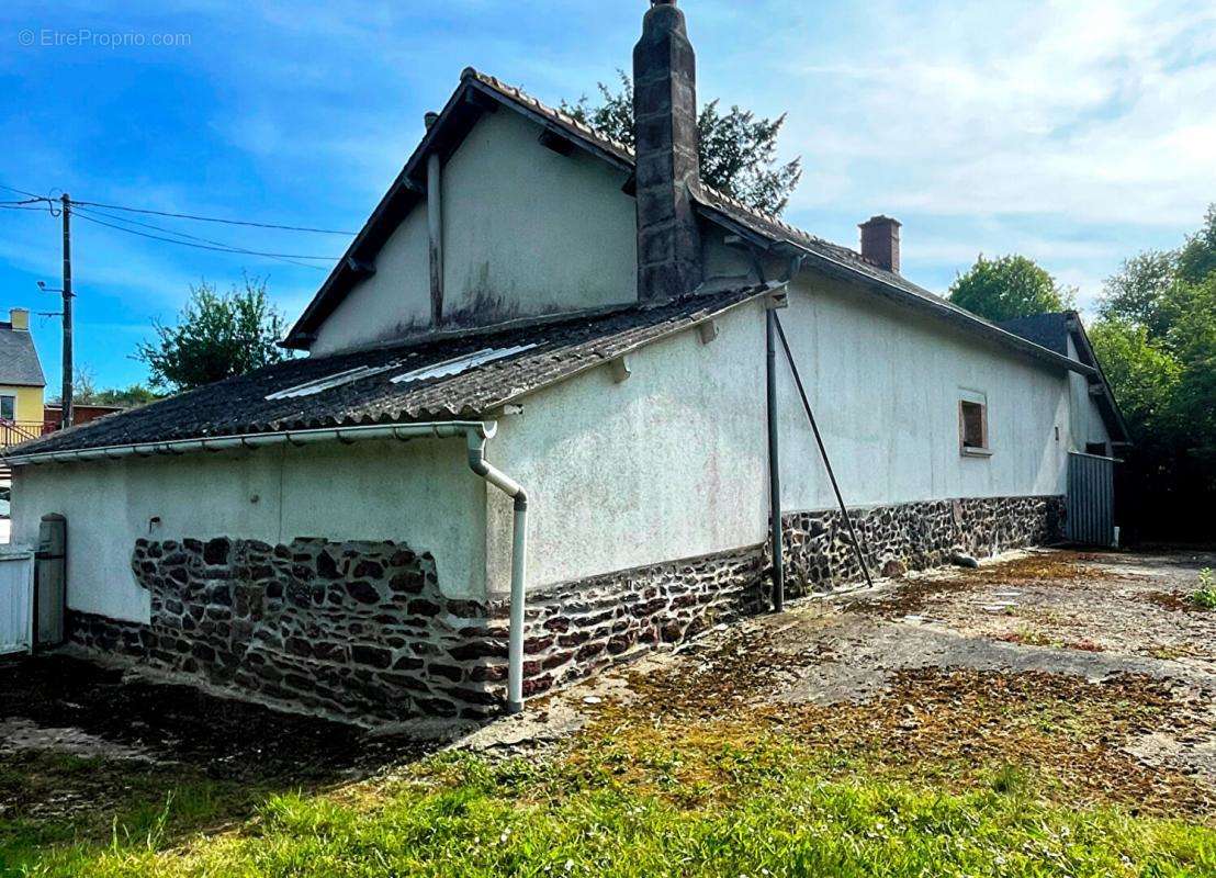 Maison à MONTFORT-SUR-MEU