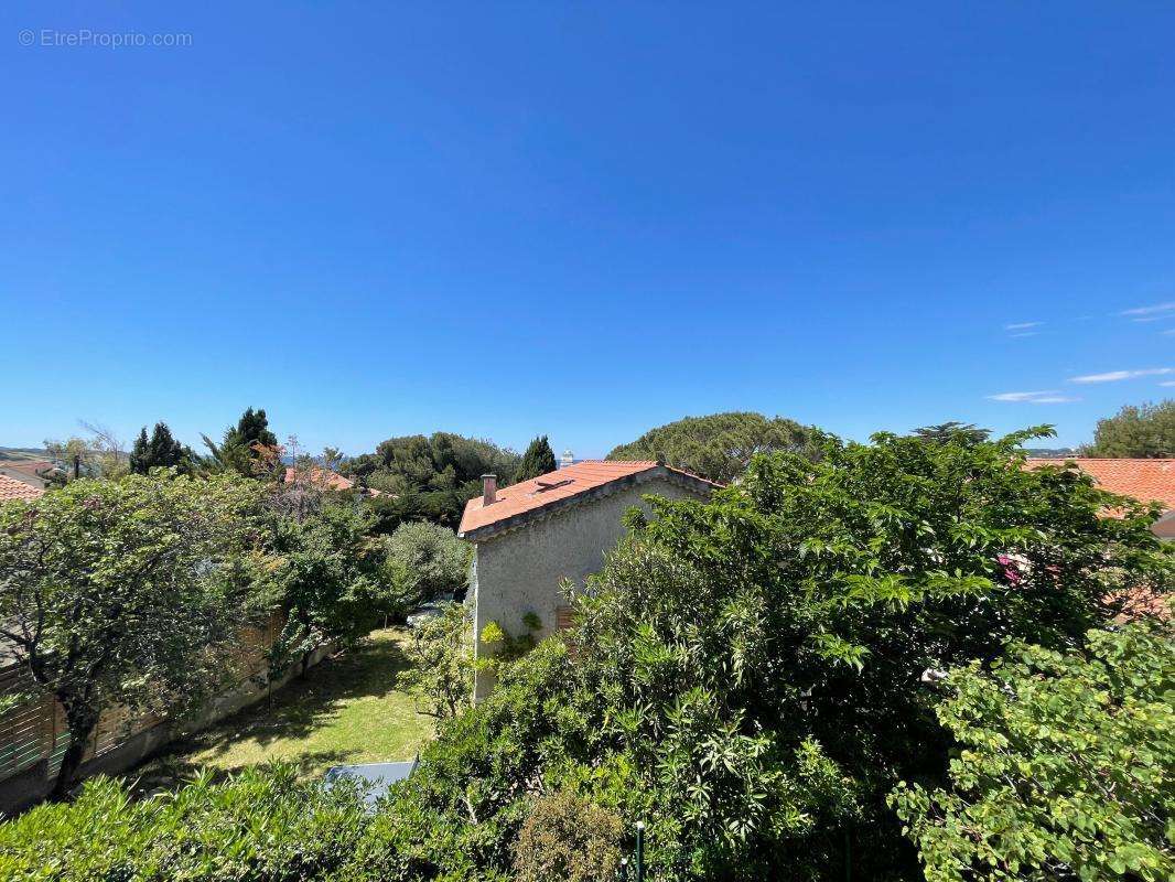 Appartement à SIX-FOURS-LES-PLAGES