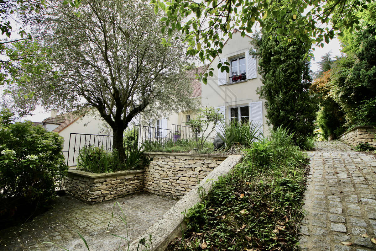 Maison à BORNEL