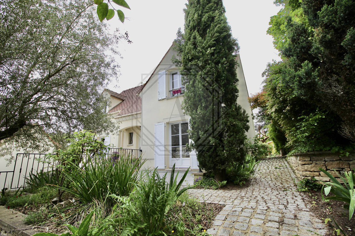 Maison à BORNEL