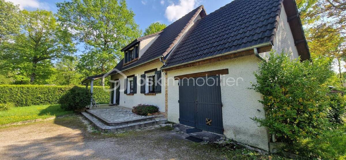 Maison à COURTENAY