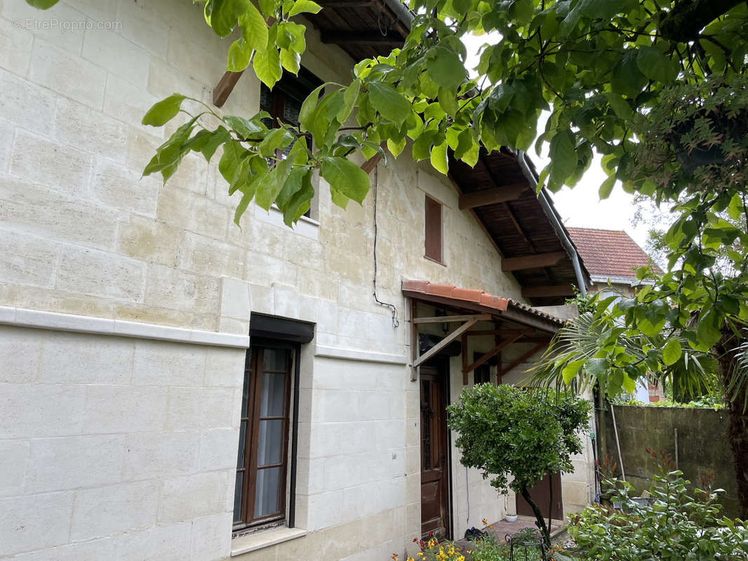 Maison à CASTILLON-LA-BATAILLE