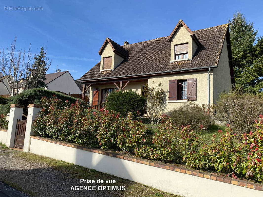 Maison à PONT-SUR-YONNE